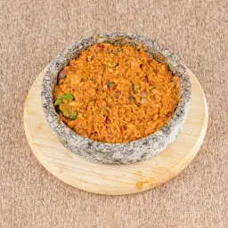 عقدة مع تونة